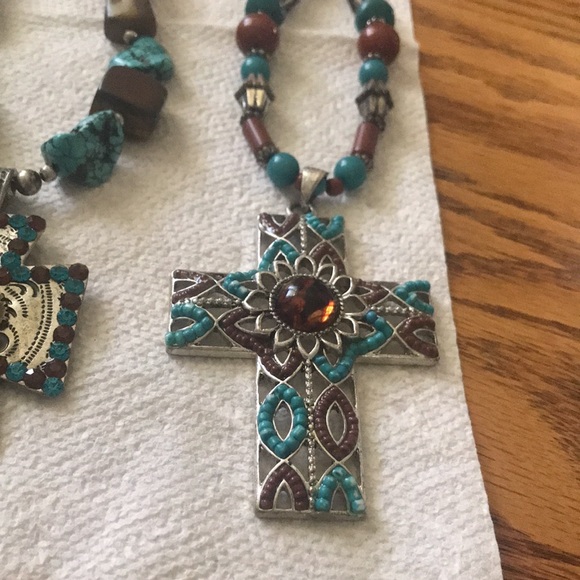 Used Rodeo and Cross necklaces - Picture 3 of 9